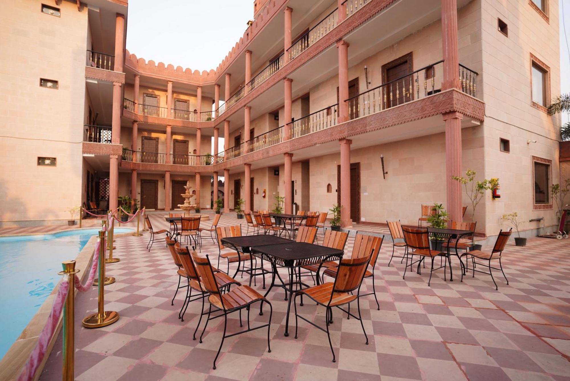 The Fort Moradabad Exteriör bild